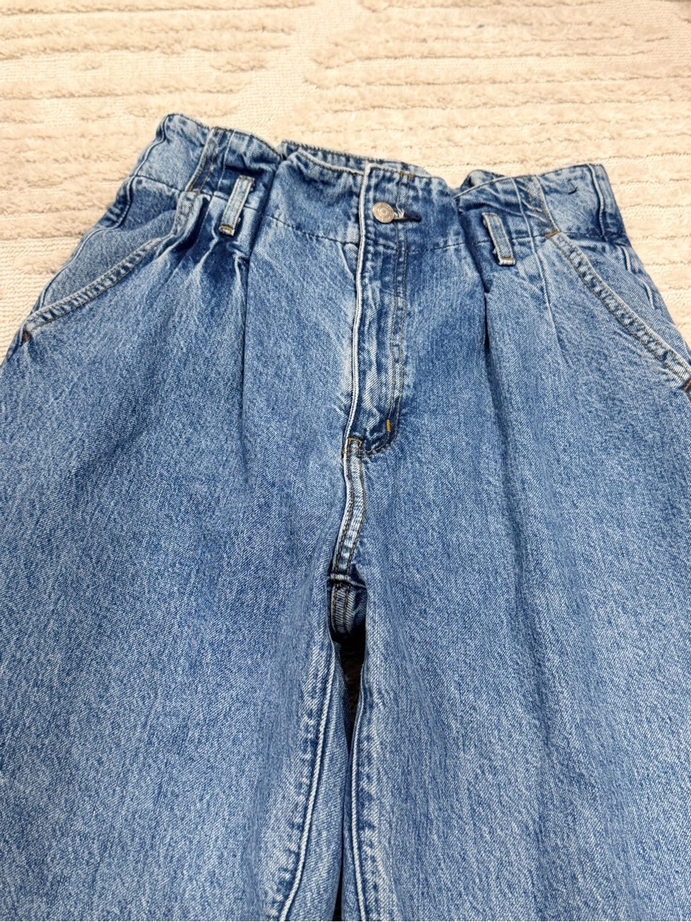 Abercrombie Mom Blue Denim Jeans - Picture 3 of 7